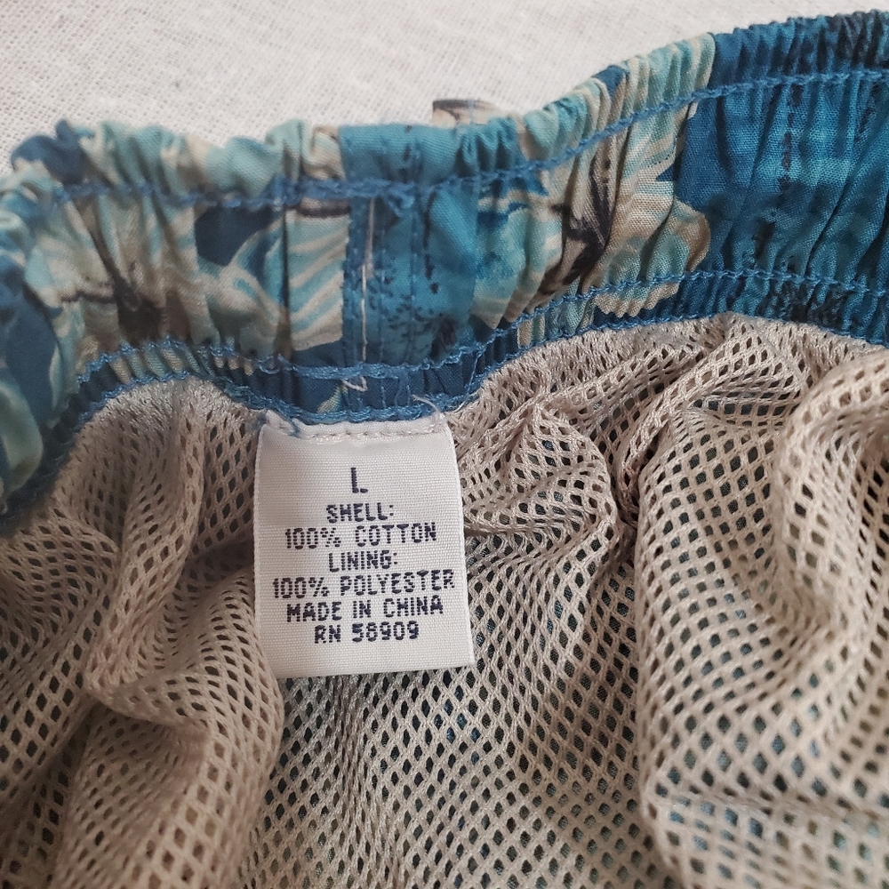 Roundtree & Yorke Swim Trunks - Picture 6 of 8